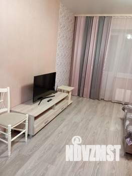 1-к квартира, посуточно, 42м2, 5/10 этаж