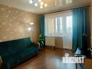1-к квартира, посуточно, 38м2, 4/10 этаж