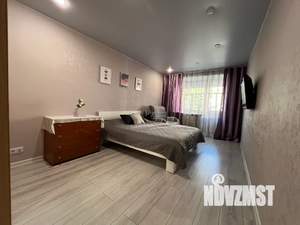 2-к квартира, посуточно, 45м2, 5/5 этаж