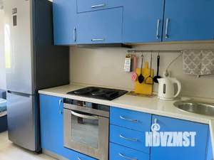 1-к квартира, посуточно, 39м2, 2/18 этаж
