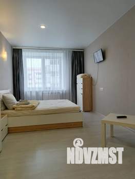 1-к квартира, посуточно, 37м2, 9/16 этаж