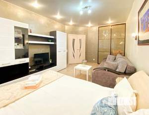 1-к квартира, посуточно, 40м2, 1/1 этаж