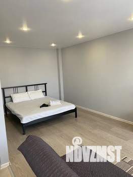 Студия квартира, посуточно, 32м2, 6/9 этаж