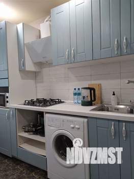 2-к квартира, посуточно, 49м2, 1/9 этаж