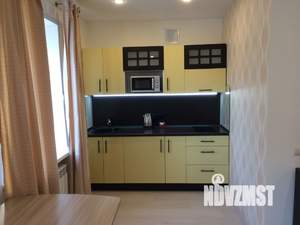 1-к квартира, посуточно, 37м2, 1/1 этаж