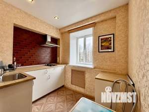 2-к квартира, посуточно, 52м2, 3/3 этаж