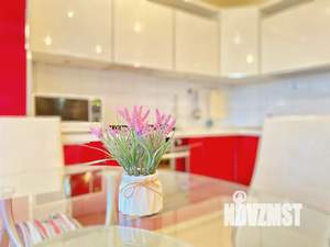 1-к квартира, посуточно, 35м2, 6/9 этаж