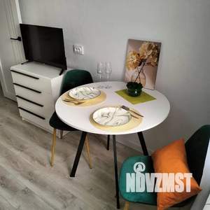 1-к квартира, посуточно, 40м2, 2/10 этаж