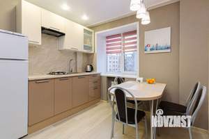 2-к квартира, посуточно, 43м2, 3/5 этаж