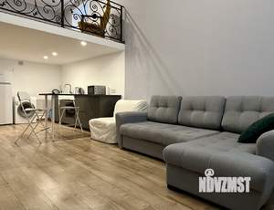 Студия квартира, посуточно, 46м2, 1/3 этаж