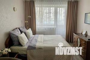 1-к квартира, посуточно, 33м2, 3/5 этаж