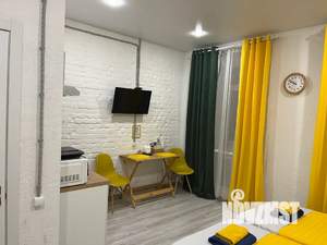 Студия квартира, посуточно, 21м2, 1/4 этаж