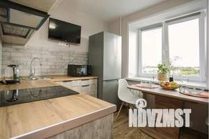 1-к квартира, посуточно, 42м2, 7/9 этаж