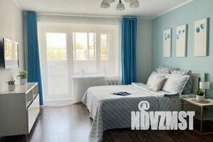 1-к квартира, посуточно, 42м2, 5/10 этаж