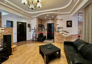 1-к квартира, на длительный срок, 53м2, 4/5 этаж