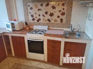 Студия квартира, посуточно, 32м2, 2/9 этаж
