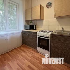 2-к квартира, посуточно, 42м2, 3/5 этаж