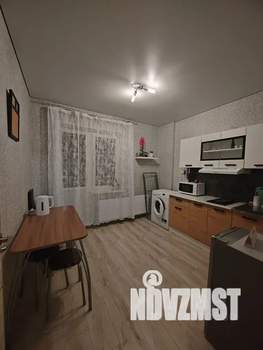 1-к квартира, посуточно, 37м2, 10/10 этаж