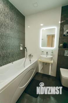 2-к квартира, посуточно, 55м2, 18/22 этаж