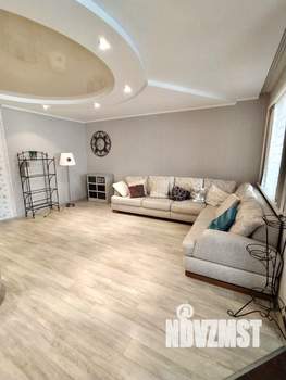 3-к квартира, на длительный срок, 120м2, 1/3 этаж