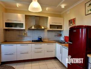 2-к квартира, посуточно, 72м2, 6/10 этаж