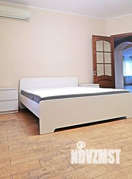 4-к квартира, на длительный срок, 150м2, 7/10 этаж