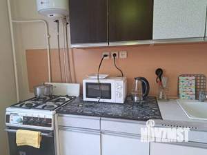 1-к квартира, посуточно, 40м2, 4/9 этаж