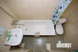 1-к квартира, посуточно, 32м2, 4/9 этаж