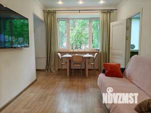2-к квартира, посуточно, 45м2, 1/5 этаж