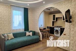 1-к квартира, посуточно, 42м2, 4/9 этаж