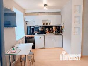 Студия квартира, посуточно, 33м2, 2/5 этаж