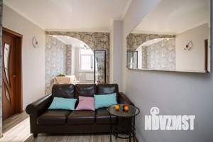 1-к квартира, посуточно, 52м2, 1/1 этаж