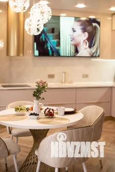 Студия квартира, посуточно, 48м2, 2/11 этаж