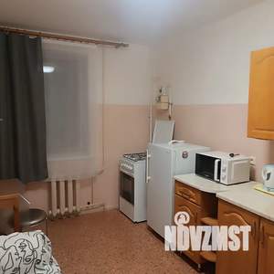 1-к квартира, посуточно, 40м2, 3/10 этаж