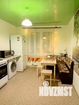 1-к квартира, посуточно, 42м2, 14/22 этаж