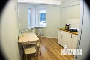 1-к квартира, посуточно, 44м2, 1/3 этаж