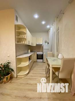 Студия квартира, посуточно, 32м2, 3/12 этаж