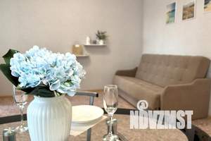 2-к квартира, посуточно, 53м2, 3/17 этаж