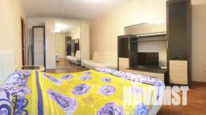 1-к квартира, посуточно, 50м2, 1/1 этаж