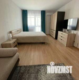 1-к квартира, посуточно, 43м2, 1/1 этаж