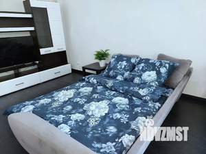 Студия квартира, посуточно, 33м2, 3/9 этаж