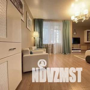 2-к квартира, на длительный срок, 70м2, 1/3 этаж