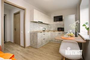 1-к квартира, посуточно, 42м2, 7/10 этаж