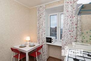 1-к квартира, посуточно, 38м2, 9/9 этаж