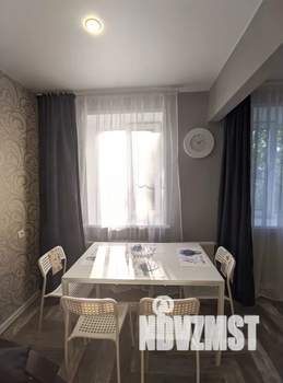 1-к квартира, посуточно, 40м2, 2/3 этаж