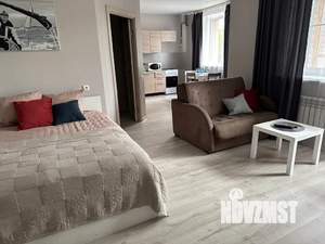 Студия квартира, посуточно, 43м2, 1/5 этаж