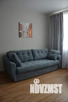 Студия квартира, посуточно, 33м2, 1/5 этаж