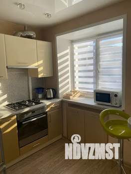 1-к квартира, посуточно, 34м2, 3/5 этаж