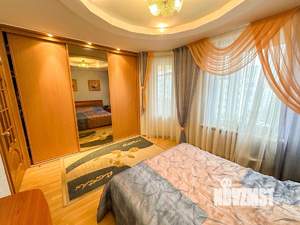 3-к квартира, вторичка, 94м2, 8/14 этаж