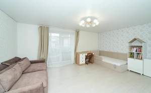 2-к квартира, вторичка, 70м2, 1/3 этаж